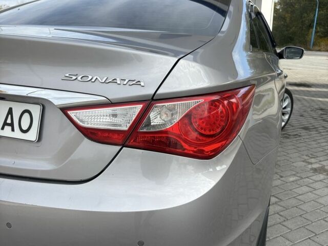 Хендай Соната 2010 в Днепре (Днепропетровске) на Automoto.ua Серый Хендай Соната, объемом двигателя 2.4 л и пробегом 236 тыс. км за 10199 $, фото 13 на Automoto.ua