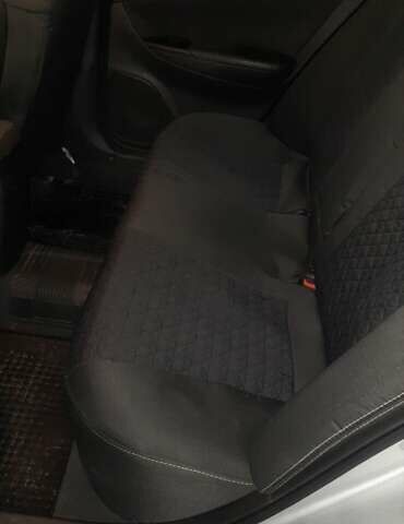 Сірий Хендай Соната, об'ємом двигуна 2 л та пробігом 238 тис. км за 7000 $, фото 4 на Automoto.ua