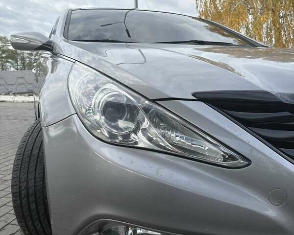 Хендай Соната 2010 в Днепре (Днепропетровске) на Automoto.ua Серый Хендай Соната, объемом двигателя 2.4 л и пробегом 236 тыс. км за 10199 $, фото 3 на Automoto.ua