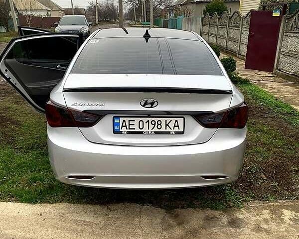 Серый Хендай Соната, объемом двигателя 2.4 л и пробегом 250 тыс. км за 7000 $, фото 8 на Automoto.ua