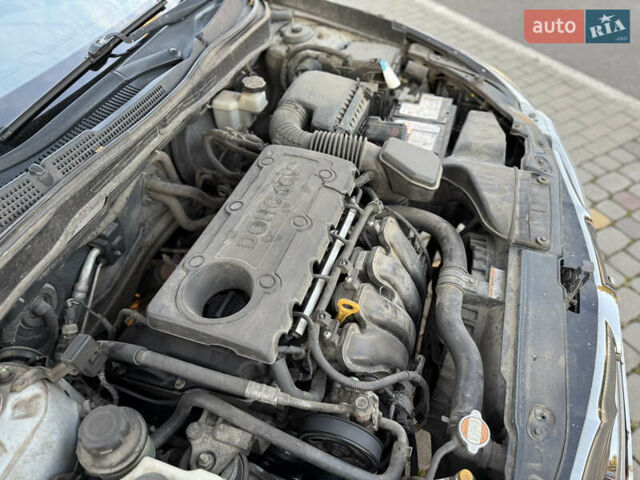 Серый Хендай Соната, объемом двигателя 2.36 л и пробегом 331 тыс. км за 10000 $, фото 14 на Automoto.ua