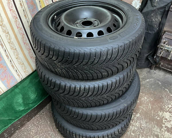 Сірий Хендай Соната, об'ємом двигуна 2.36 л та пробігом 207 тис. км за 8500 $, фото 12 на Automoto.ua