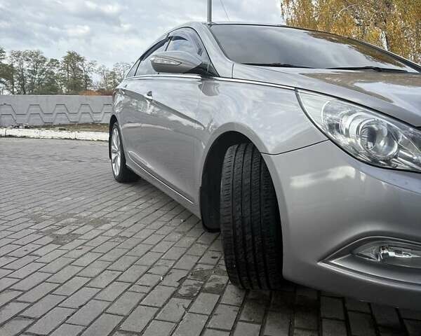 Хендай Соната 2010 в Днепре (Днепропетровске) на Automoto.ua Серый Хендай Соната, объемом двигателя 2.4 л и пробегом 236 тыс. км за 10199 $, фото 6 на Automoto.ua