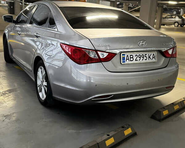 Серый Хендай Соната, объемом двигателя 2.4 л и пробегом 220 тыс. км за 8100 $, фото 8 на Automoto.ua