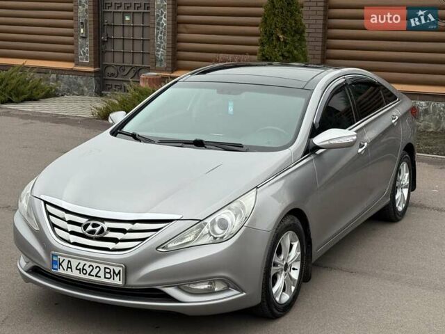 Серый Хендай Соната, объемом двигателя 2.36 л и пробегом 187 тыс. км за 9400 $, фото 17 на Automoto.ua