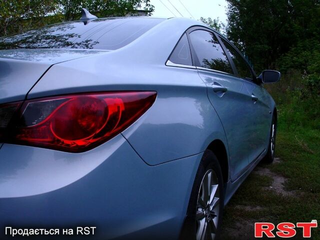 Сірий Хендай Соната, об'ємом двигуна 2.4 л та пробігом 0 тис. км за 8500 $, фото 9 на Automoto.ua