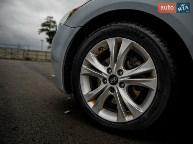 Хендай Соната 2011 в Киеве на Automoto.ua Серый Хендай Соната, объемом двигателя 2.4 л и пробегом 170 тыс. км за 9600 $, фото 3 на Automoto.ua