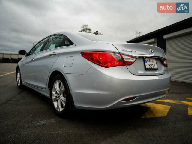 Хендай Соната 2011 в Киеве на Automoto.ua Серый Хендай Соната, объемом двигателя 2.4 л и пробегом 170 тыс. км за 9600 $, фото 4 на Automoto.ua