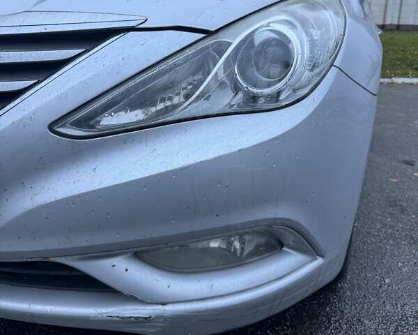 Хендай Соната 2011 в Згуровке на Automoto.ua Серый Хендай Соната, объемом двигателя 2 л и пробегом 504 тыс. км за 6600 $, фото 18 на Automoto.ua