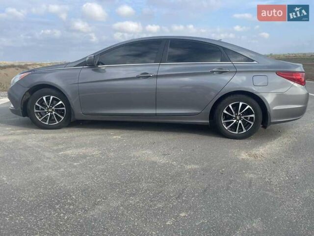 Хендай Соната 2011 в Килие на Automoto.ua Серый Хендай Соната, объемом двигателя 2.36 л и пробегом 359 тыс. км за 8300 $, фото 17 на Automoto.ua