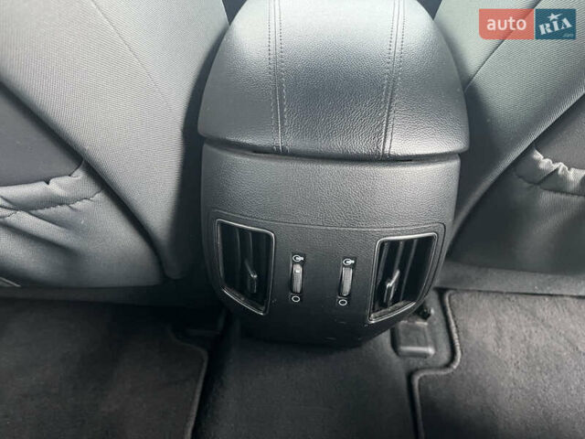 Серый Хендай Соната, объемом двигателя 2.36 л и пробегом 199 тыс. км за 8950 $, фото 19 на Automoto.ua