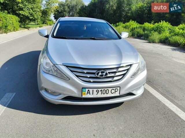 Сірий Хендай Соната, об'ємом двигуна 2 л та пробігом 230 тис. км за 8500 $, фото 6 на Automoto.ua