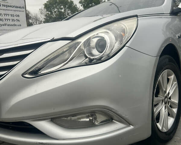 Хендай Соната 2011 в Тернополе на Automoto.ua Серый Хендай Соната, объемом двигателя 2 л и пробегом 375 тыс. км за 6600 $, фото 22 на Automoto.ua