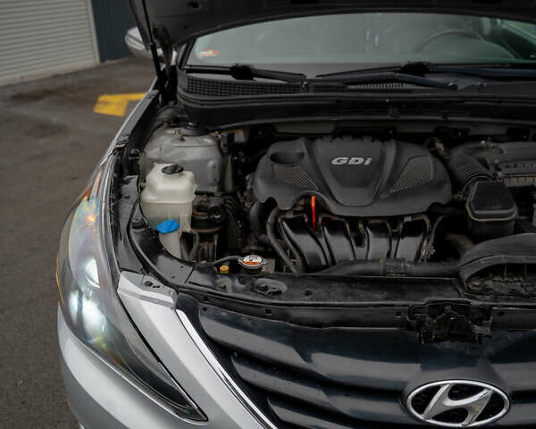 Хендай Соната 2011 в Киеве на Automoto.ua Серый Хендай Соната, объемом двигателя 2.4 л и пробегом 170 тыс. км за 9600 $, фото 17 на Automoto.ua