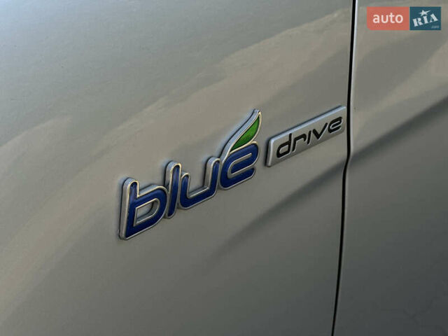 Сірий Хендай Соната, об'ємом двигуна 2.36 л та пробігом 146 тис. км за 9500 $, фото 17 на Automoto.ua