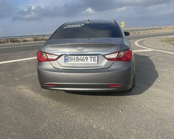 Хендай Соната 2011 в Килие на Automoto.ua Серый Хендай Соната, объемом двигателя 2.36 л и пробегом 359 тыс. км за 8300 $, фото 16 на Automoto.ua