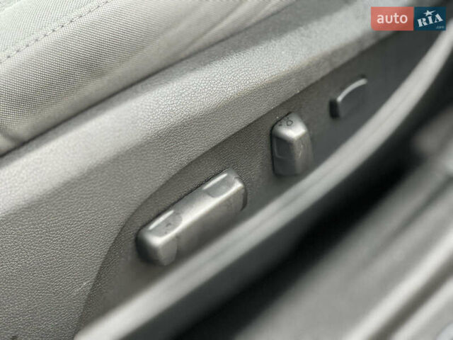 Сірий Хендай Соната, об'ємом двигуна 2.36 л та пробігом 146 тис. км за 9500 $, фото 14 на Automoto.ua