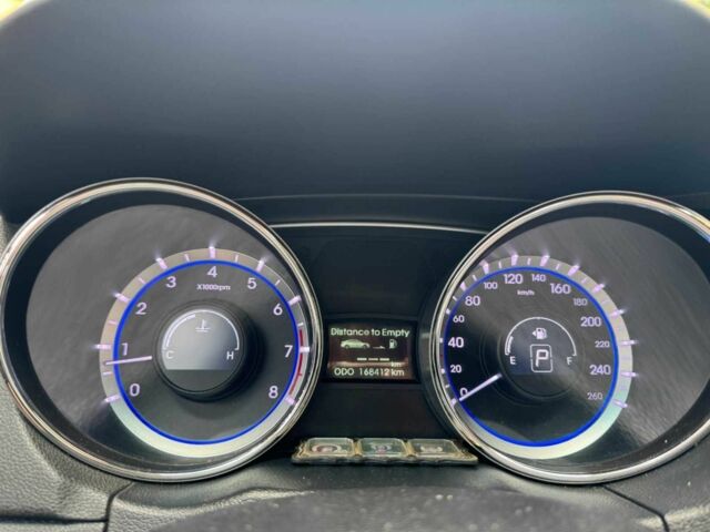 Хендай Соната 2011 в Ужгороде на Automoto.ua Серый Хендай Соната, объемом двигателя 2.4 л и пробегом 168 тыс. км за 8500 $, фото 6 на Automoto.ua