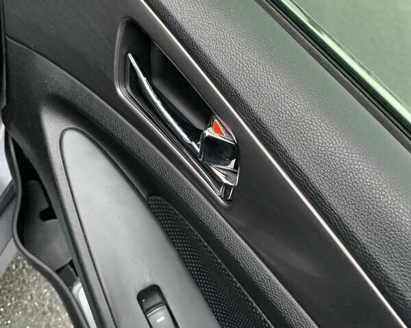 Серый Хендай Соната, объемом двигателя 2 л и пробегом 213 тыс. км за 12800 $, фото 14 на Automoto.ua