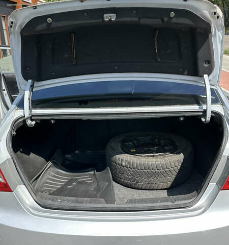 Сірий Хендай Соната, об'ємом двигуна 2 л та пробігом 213 тис. км за 9200 $, фото 12 на Automoto.ua