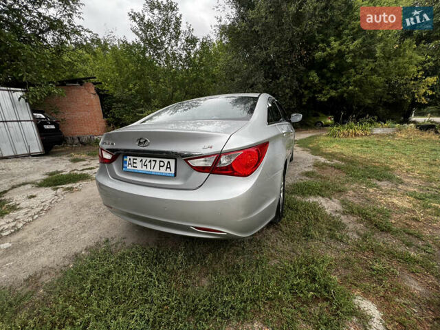 Хендай Соната 2012 в Днепре (Днепропетровске) на Automoto.ua Серый Хендай Соната, объемом двигателя 2 л и пробегом 160 тыс. км за 8000 $, фото 4 на Automoto.ua
