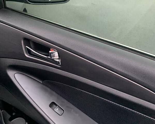 Серый Хендай Соната, объемом двигателя 2 л и пробегом 213 тыс. км за 12800 $, фото 12 на Automoto.ua