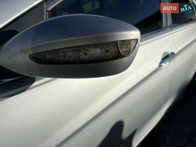Серый Хендай Соната, объемом двигателя 2.4 л и пробегом 215 тыс. км за 10500 $, фото 24 на Automoto.ua