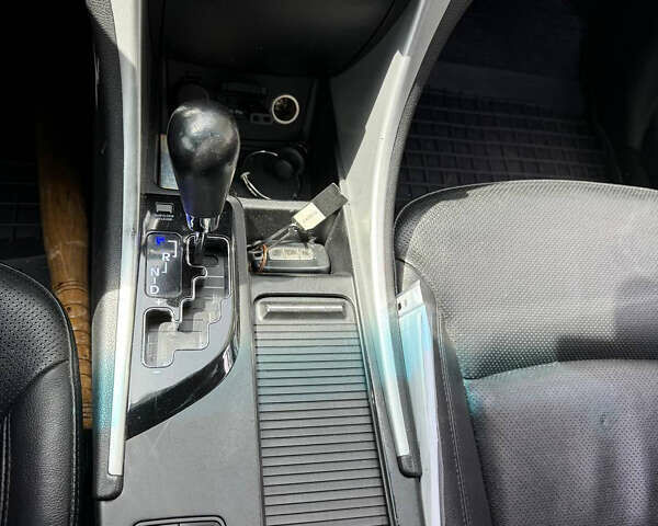 Серый Хендай Соната, объемом двигателя 2.4 л и пробегом 209 тыс. км за 12700 $, фото 15 на Automoto.ua