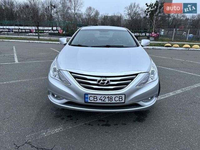 Серый Хендай Соната, объемом двигателя 2 л и пробегом 362 тыс. км за 6800 $, фото 9 на Automoto.ua