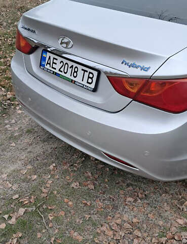 Серый Хендай Соната, объемом двигателя 2.36 л и пробегом 326 тыс. км за 7800 $, фото 15 на Automoto.ua