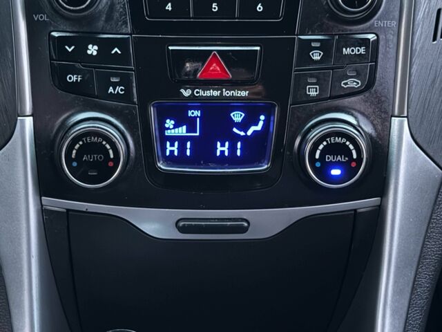 Сірий Хендай Соната, об'ємом двигуна 2 л та пробігом 216 тис. км за 8200 $, фото 19 на Automoto.ua