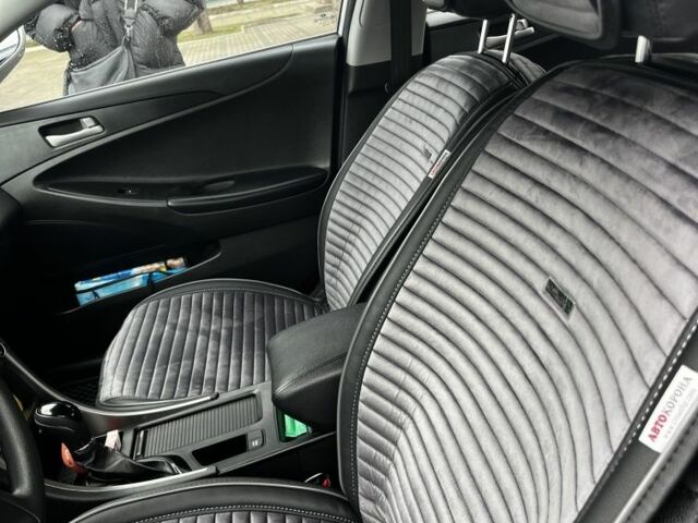 Серый Хендай Соната, объемом двигателя 2 л и пробегом 135 тыс. км за 10500 $, фото 6 на Automoto.ua