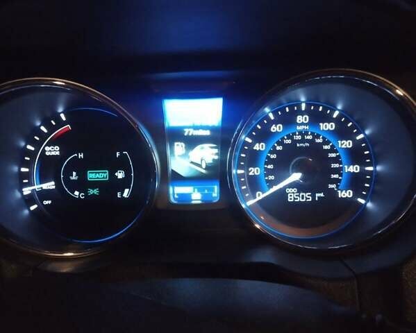 Сірий Хендай Соната, об'ємом двигуна 2.4 л та пробігом 150 тис. км за 11500 $, фото 14 на Automoto.ua