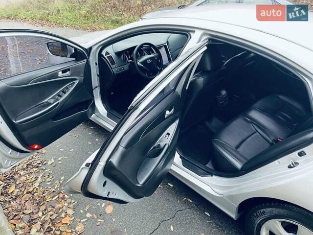 Серый Хендай Соната, объемом двигателя 2 л и пробегом 251 тыс. км за 6700 $, фото 9 на Automoto.ua