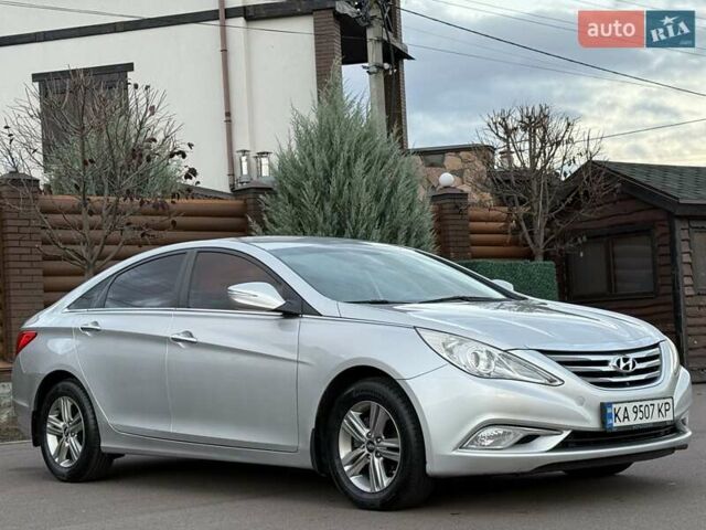 Серый Хендай Соната, объемом двигателя 2 л и пробегом 216 тыс. км за 8200 $, фото 18 на Automoto.ua