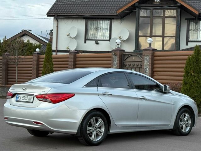 Сірий Хендай Соната, об'ємом двигуна 2 л та пробігом 216 тис. км за 8200 $, фото 9 на Automoto.ua
