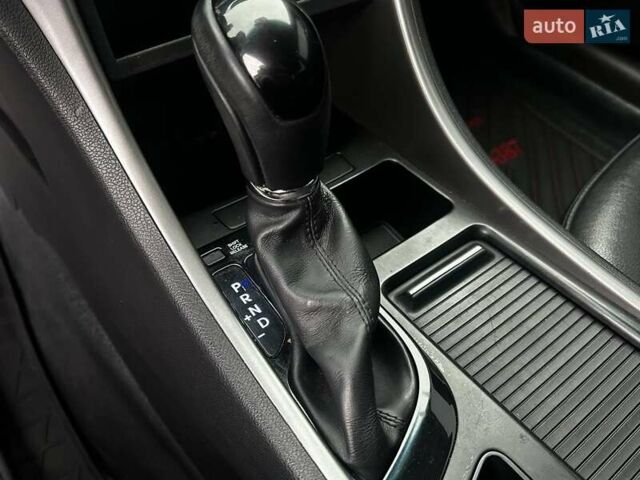 Серый Хендай Соната, объемом двигателя 2 л и пробегом 207 тыс. км за 8500 $, фото 26 на Automoto.ua