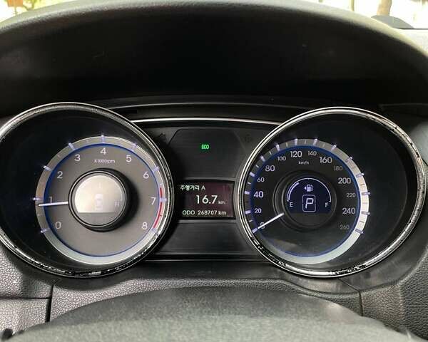 Сірий Хендай Соната, об'ємом двигуна 2 л та пробігом 270 тис. км за 7000 $, фото 12 на Automoto.ua