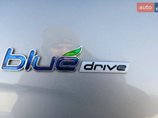 Сірий Хендай Соната, об'ємом двигуна 2.4 л та пробігом 150 тис. км за 11500 $, фото 21 на Automoto.ua