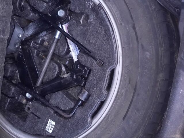 Серый Хендай Соната, объемом двигателя 2 л и пробегом 400 тыс. км за 7300 $, фото 4 на Automoto.ua