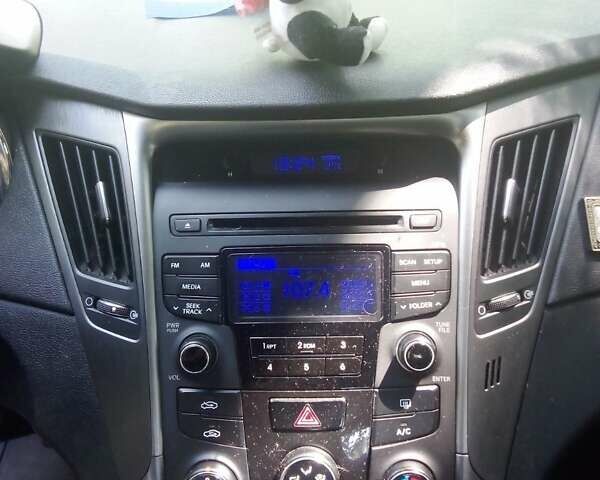 Серый Хендай Соната, объемом двигателя 2 л и пробегом 438 тыс. км за 7500 $, фото 1 на Automoto.ua