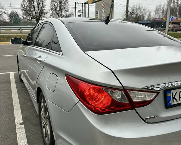 Сірий Хендай Соната, об'ємом двигуна 2.4 л та пробігом 113 тис. км за 10300 $, фото 23 на Automoto.ua