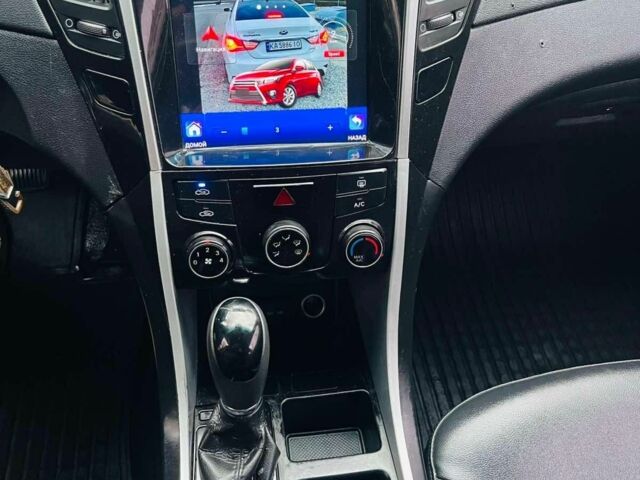 Серый Хендай Соната, объемом двигателя 2 л и пробегом 251 тыс. км за 6700 $, фото 3 на Automoto.ua