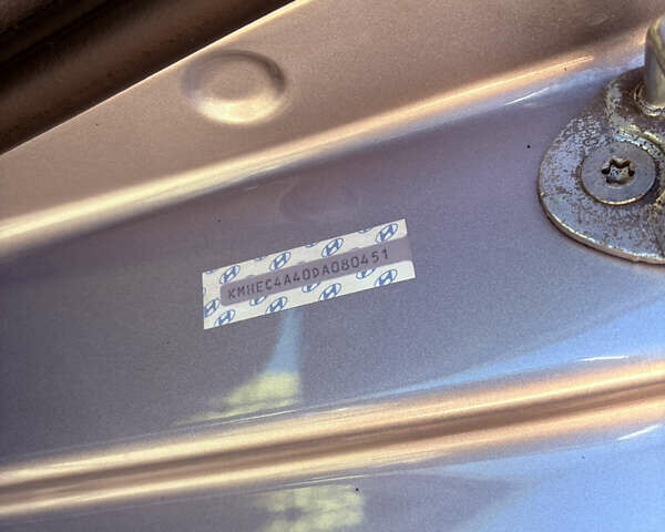 Сірий Хендай Соната, об'ємом двигуна 2.4 л та пробігом 207 тис. км за 10700 $, фото 21 на Automoto.ua