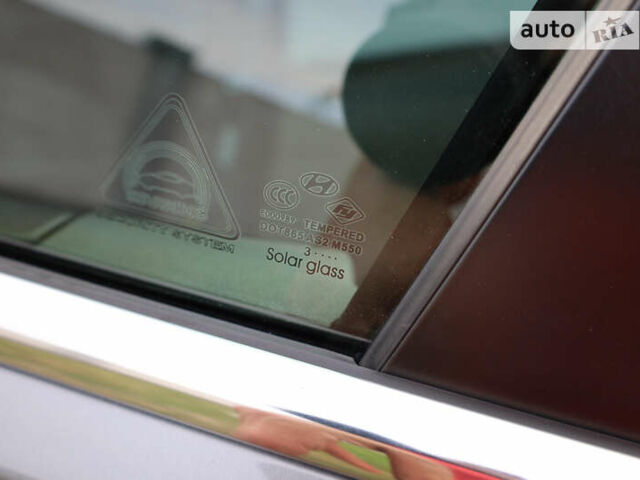 Серый Хендай Соната, объемом двигателя 2.36 л и пробегом 165 тыс. км за 9000 $, фото 23 на Automoto.ua