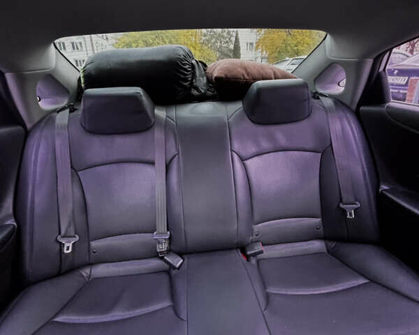Хендай Соната 2013 у Рівному на Automoto.ua Сірий Хендай Соната, об'ємом двигуна 2 л та пробігом 193 тис. км за 9600 $, фото 4 на Automoto.ua