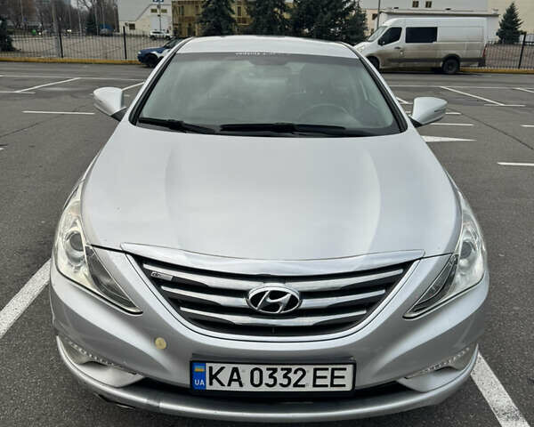 Серый Хендай Соната, объемом двигателя 2 л и пробегом 169 тыс. км за 8000 $, фото 1 на Automoto.ua