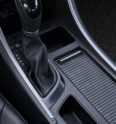 Серый Хендай Соната, объемом двигателя 2 л и пробегом 363 тыс. км за 6700 $, фото 15 на Automoto.ua