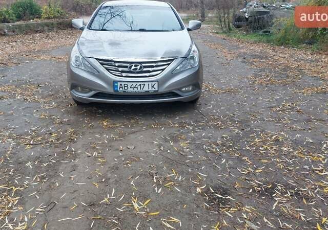 Сірий Хендай Соната, об'ємом двигуна 2 л та пробігом 181 тис. км за 9500 $, фото 8 на Automoto.ua