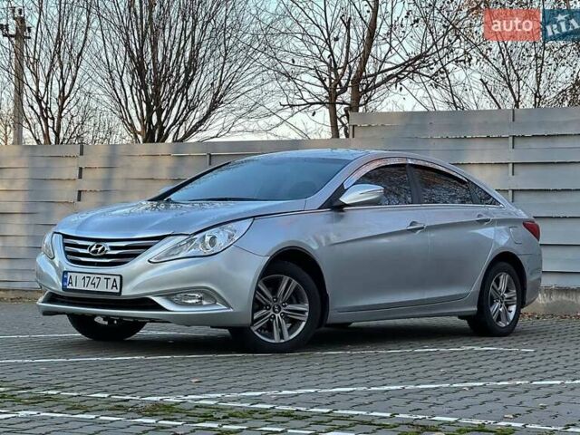 Серый Хендай Соната, объемом двигателя 2 л и пробегом 185 тыс. км за 8100 $, фото 1 на Automoto.ua